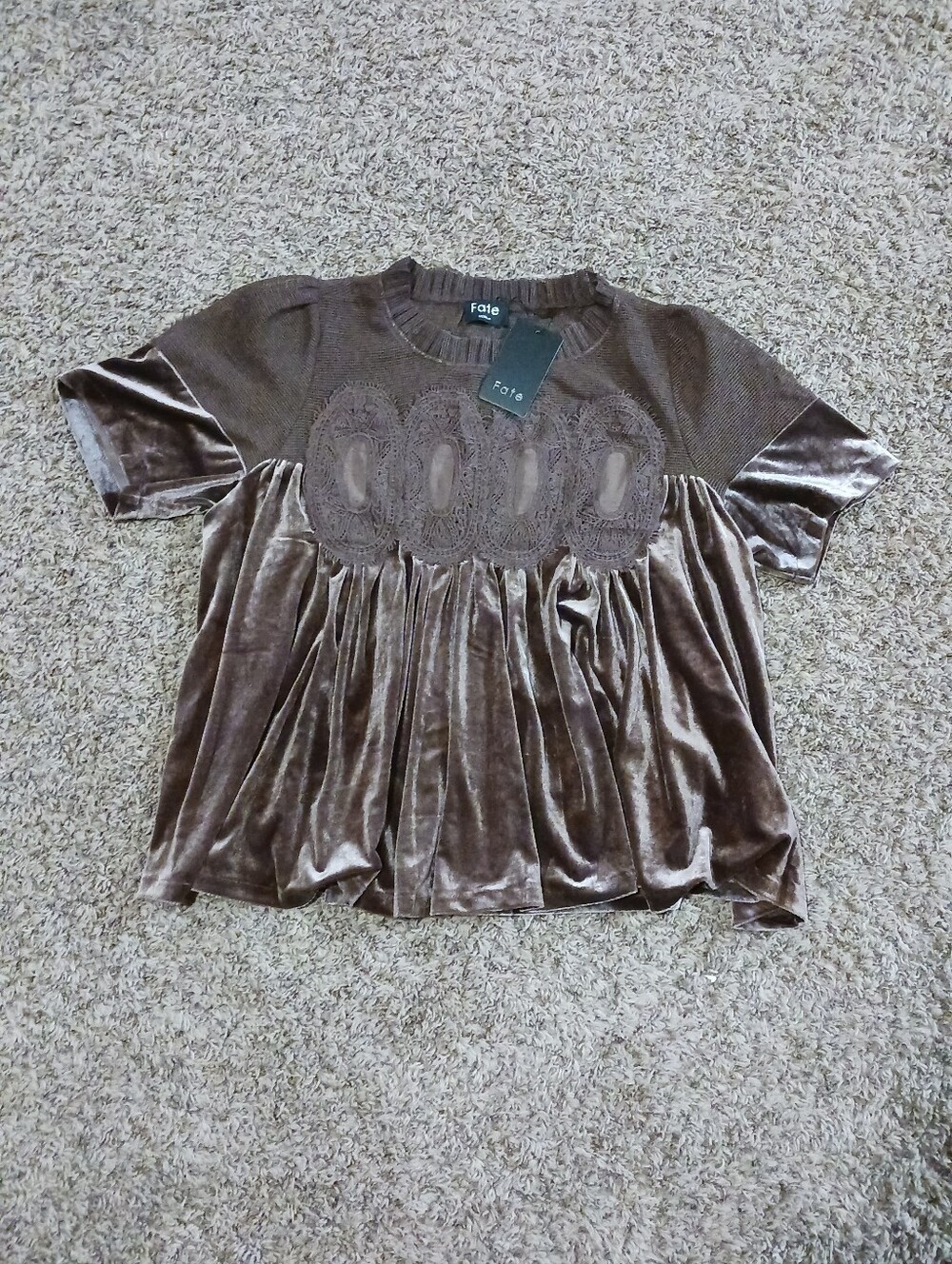 NWT! FATE Velevet Top In Chocolate